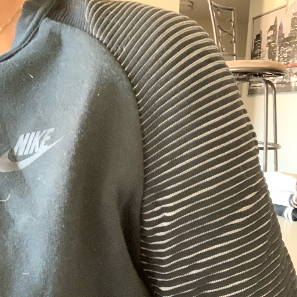 Nike Pullover - image 2